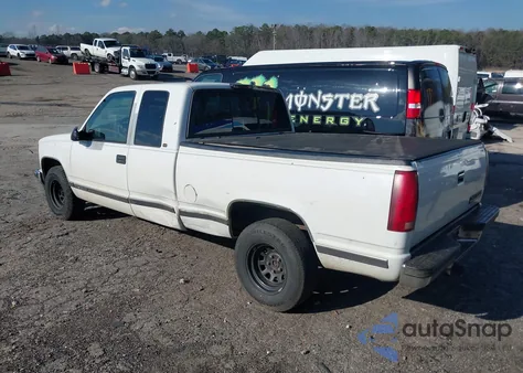 1998 Chevrolet C1500 Fleetside z USA, uszkodzony, nr VIN 1GCEC19R4WR145857